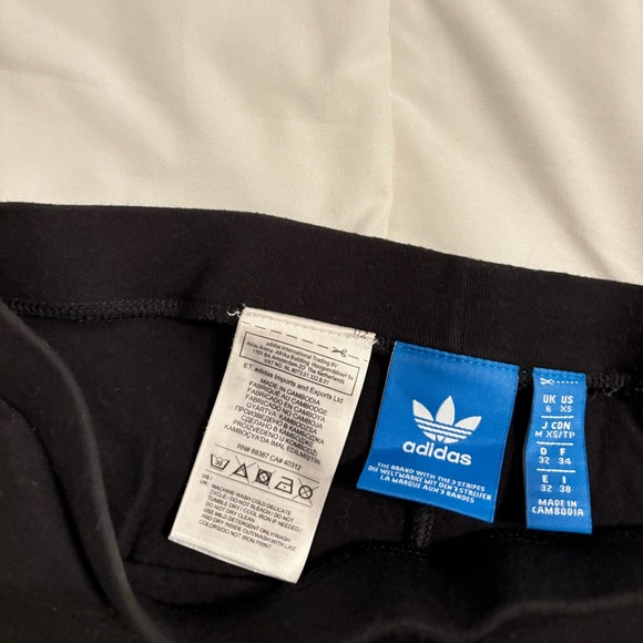 **SOLD ON FB MARKETPLACE** XS Leggings Bundle - Picture 5 of 9